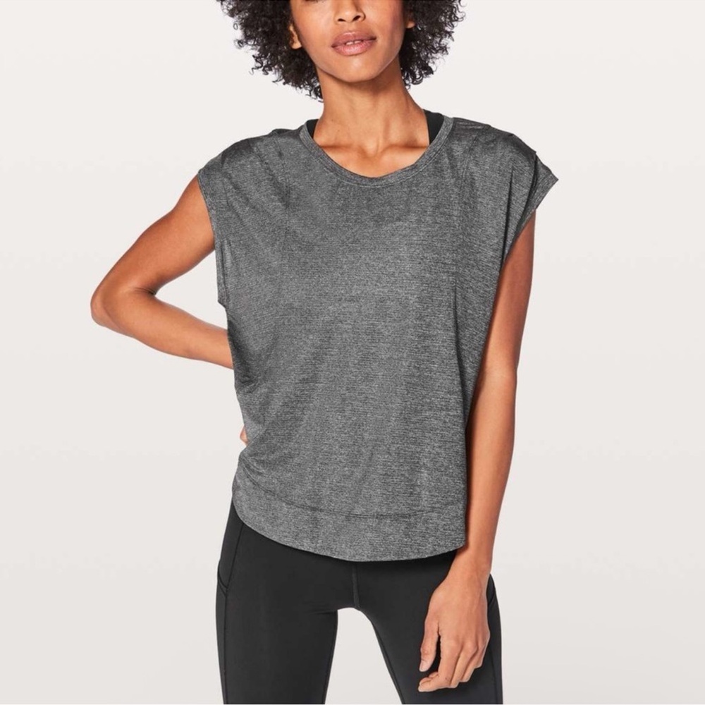 Lululemon Gait Keeper Short Sleeve In Heathered Black Size 12-14